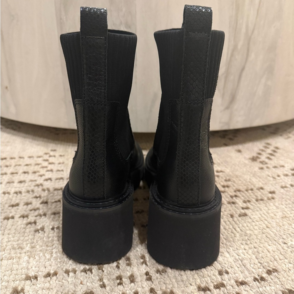 Dolce Vita Black Chunky Platform Chelsea Ankle Boots - Picture 3 of 4